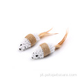 sisal gato arranhando mouse e bola com penas